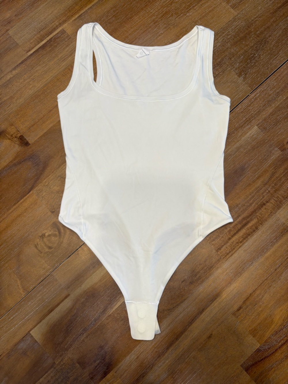 Lululemon White Scoop Neck Bodysuit size XS